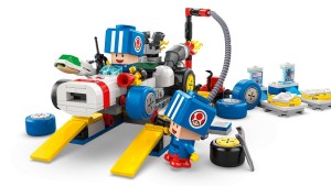 LEGO® Super Mario™ 72035 Mario Kart™ - Toads garage