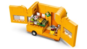 LEGO® Animal Crossing™ 77054 Leifs caravan en tuinwinkel