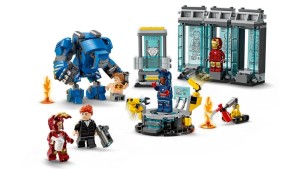 LEGO® Super Heroes 76315 Iron Mans laboratorium: harnasruimte